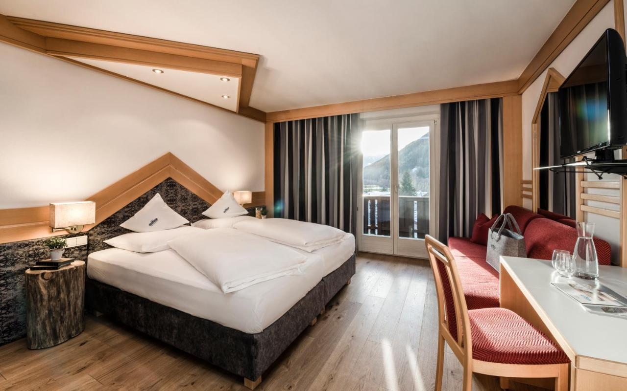 Ferien & Wellnesshotel Windschar Бруніко Екстер'єр фото